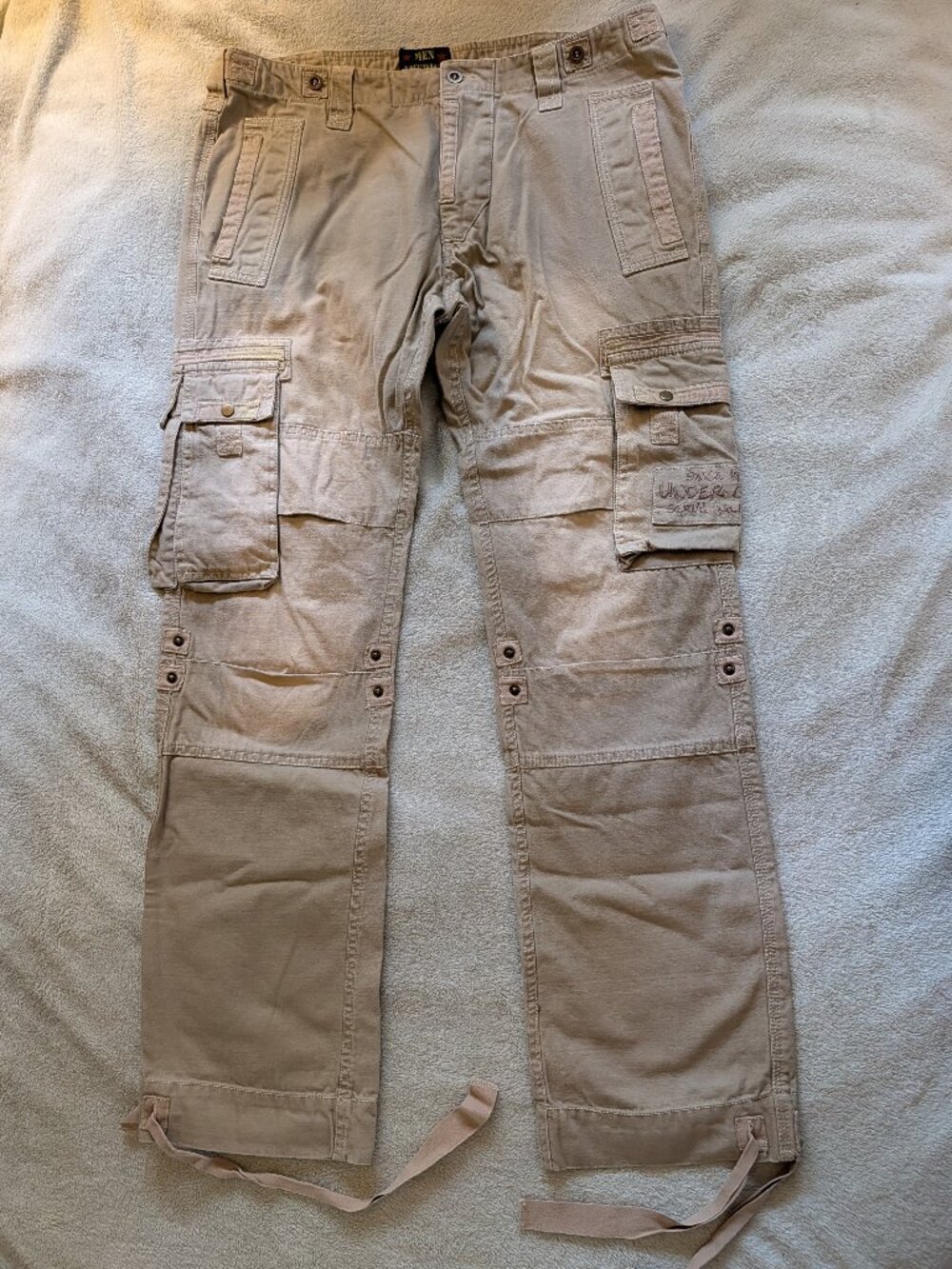 MEN AMERICA KHAKI PANTS 32 Style KN121 Cargo Since 1983 Under Gear Mens Survival